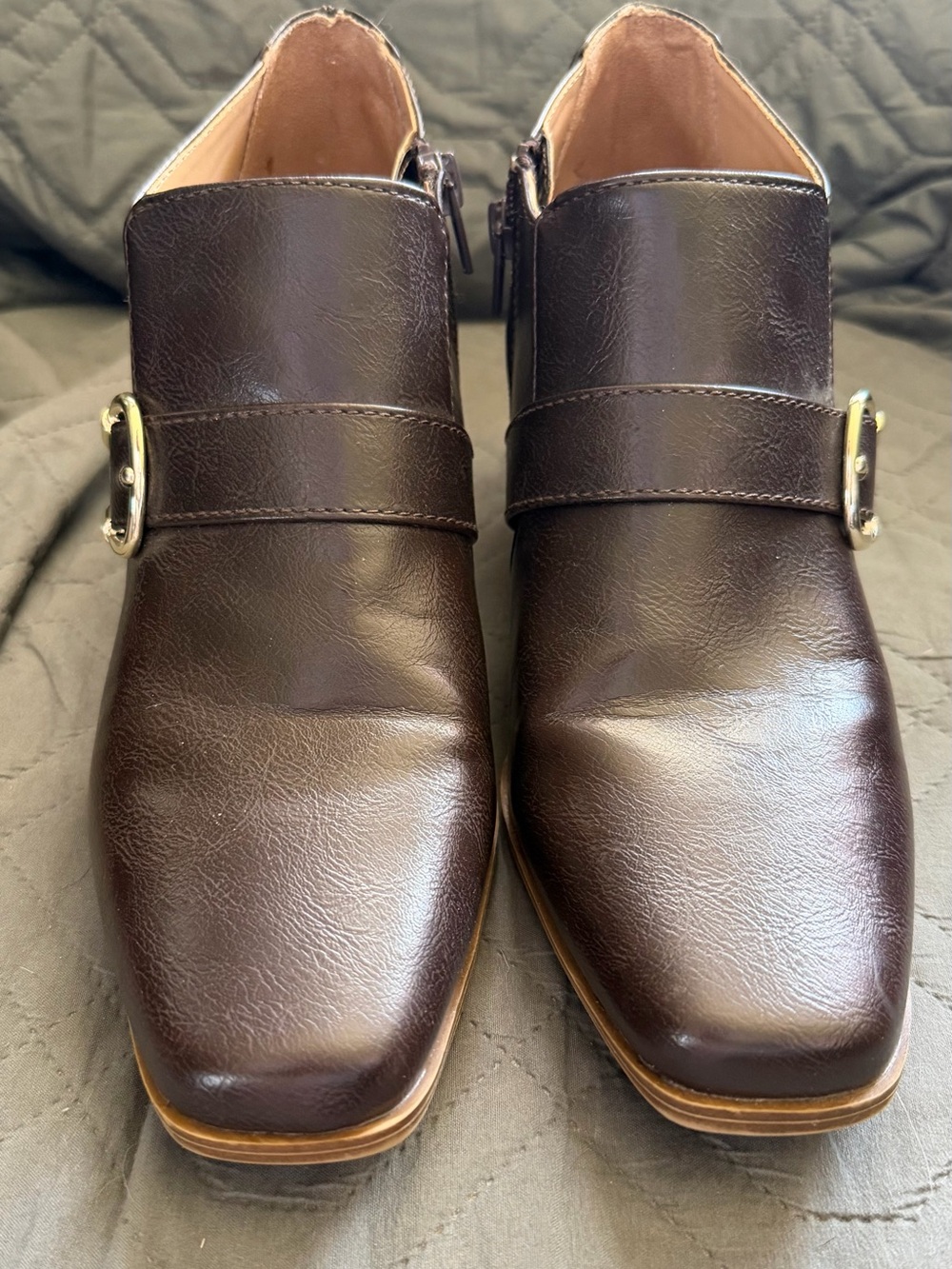 Abella Brown Ankle Booties Size 9.5M Block Heel Side Zip Comfort Shoes